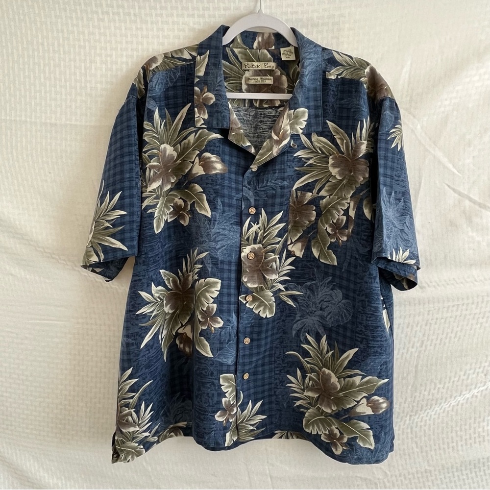 Batik Bay 100% Silk Hawaiian Floral Short Sleeve Button Up Blue Cream Size XXL